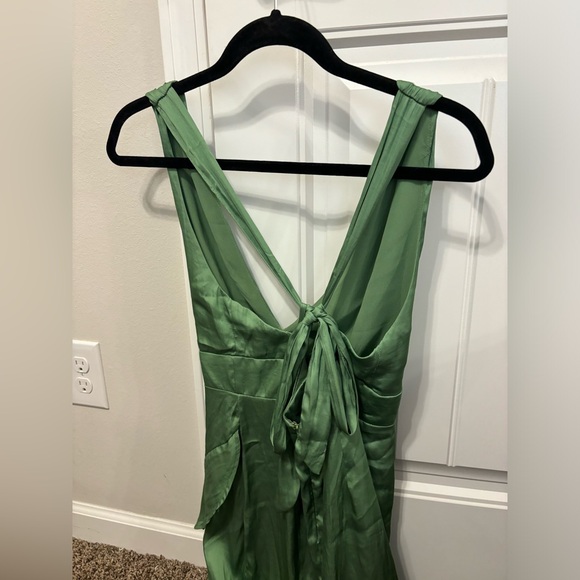 Green semi formal dress - Picture 3 of 4